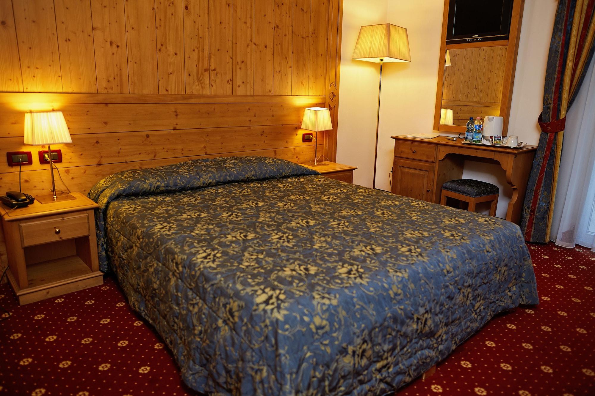פוצה די פאסה Gh Hotel Monzoni מראה חיצוני תמונה