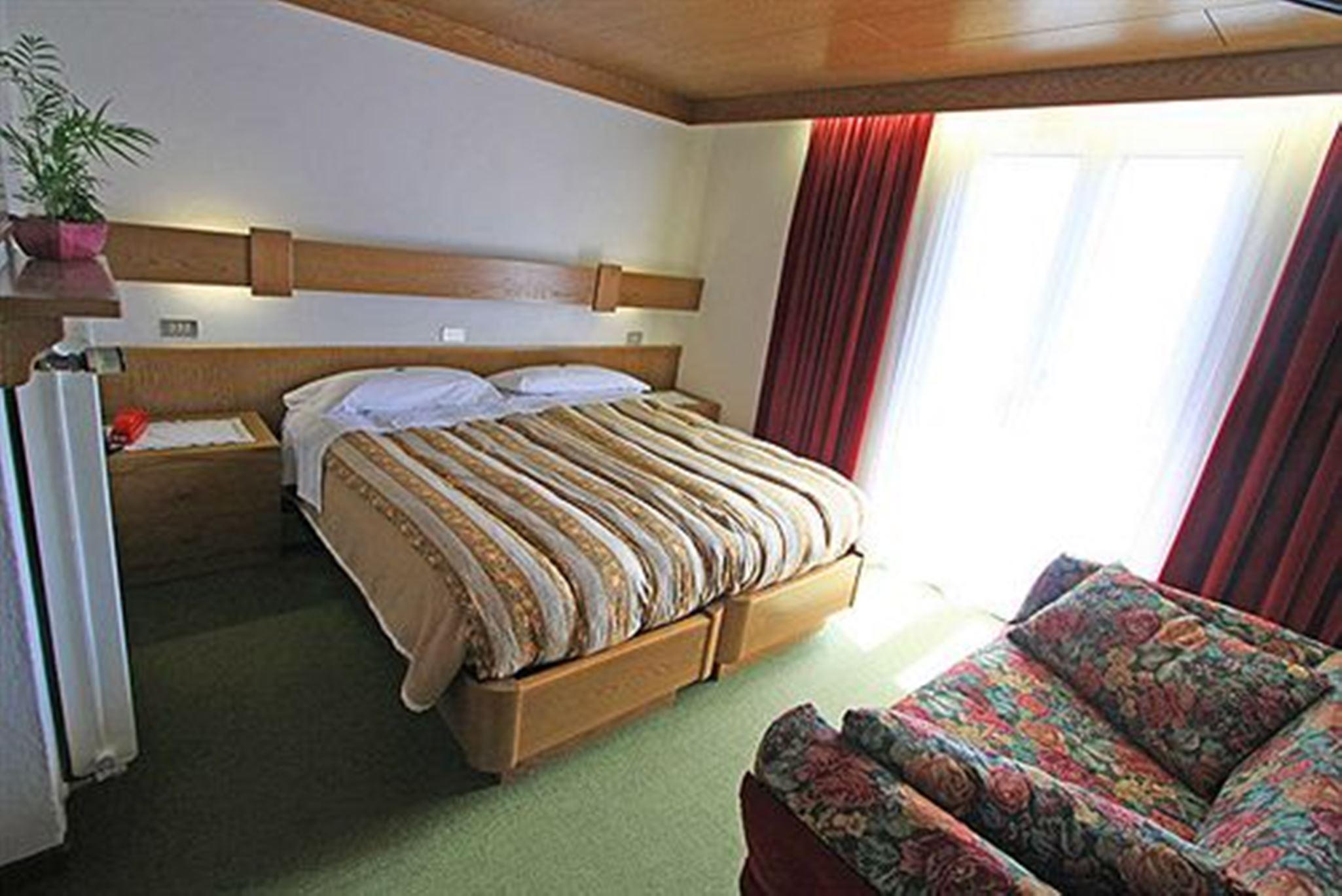 פוצה די פאסה Gh Hotel Monzoni מראה חיצוני תמונה