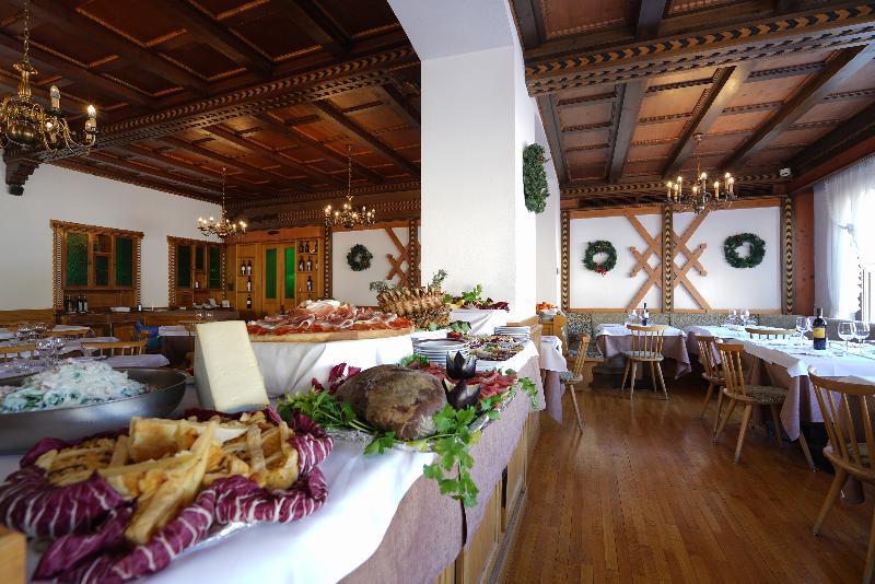 פוצה די פאסה Gh Hotel Monzoni מראה חיצוני תמונה